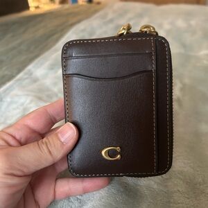 Coach Essential Chain Card Case- Maple/ Gold